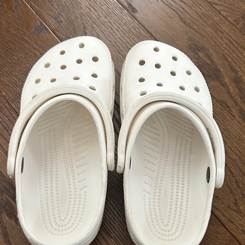 CROCS Kids Classic White Clogs